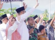 Lepas Calon Jamaah Haji, Bupati Bassam Doakan CJH Sehat Sampai Kembali ke Tana Air.