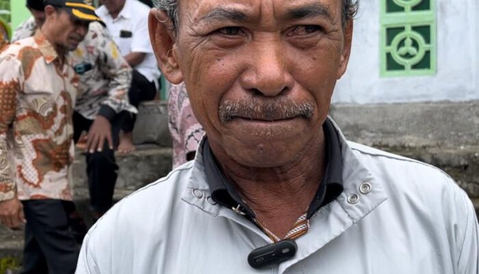 Imam Masjid Desa Gayap Terharu, Hadiah Umroh dari Bupati Halmahera Selatan Bassam Kasuba Jadi Momen Tak Terlupakan