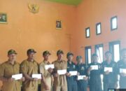 Pemdes Jibubu Salurkan Gaji Perangkat Desa dan BPD