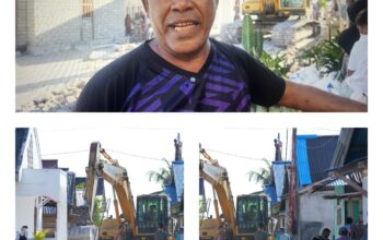 Demi Jalan Impian, Warga Guruapin Rela Bongkar Teras Rumah