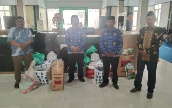Pemda Hal-Sel Serahkan Bantuan Duka Bagi Dua Keluarga Korban Kebakaran